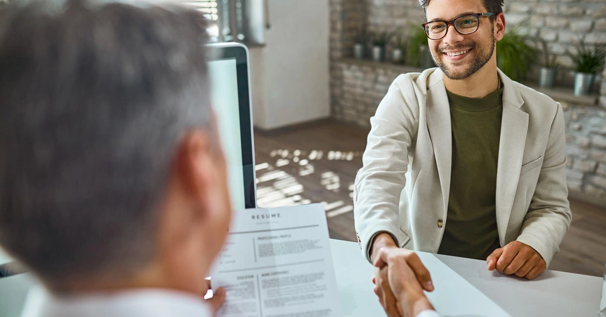 land-your-job-with-free-ats-resume
